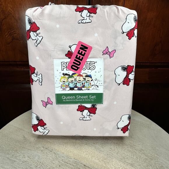 Peanuts Snoopy Bows Queen Sheet Set Pink Berkshire Holiday Christmas Bedding NEW - Picture 2 of 12